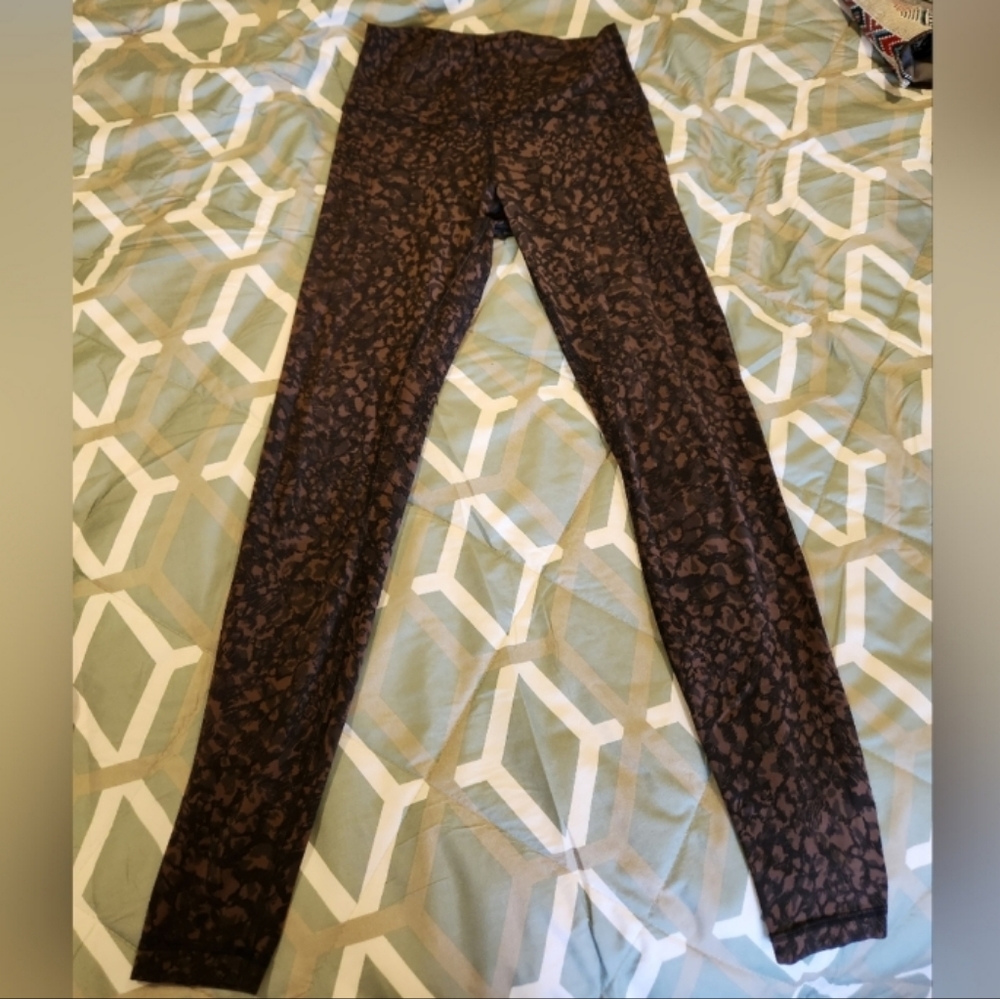 🍋 LULULEMON 🍋 Align 25" black brown Cheetah leopard camo Size 4 - Picture 8 of 13